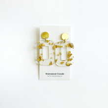 Gwen Gold Flake Resin w/Gold Studs Earrings