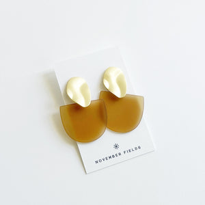 Oretha Amber and Wavy Matte Gold Earrings