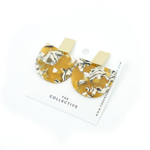 Iris Sunshine Resin w/Wide Matte Gold Bar Studs Earrings