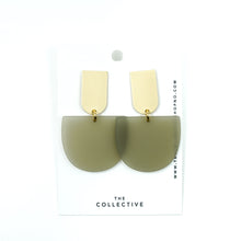 Bailey - Matte Resin w/Matte Gold Bar Studs Earrings