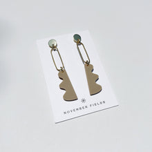 Gigi Raw Brass and Resin Wavy Earrings