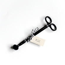 Black Wick Trimmer
