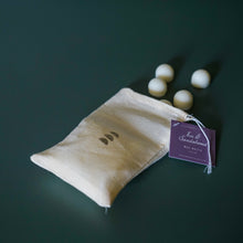 Iris and Sandalwood Wax Melts